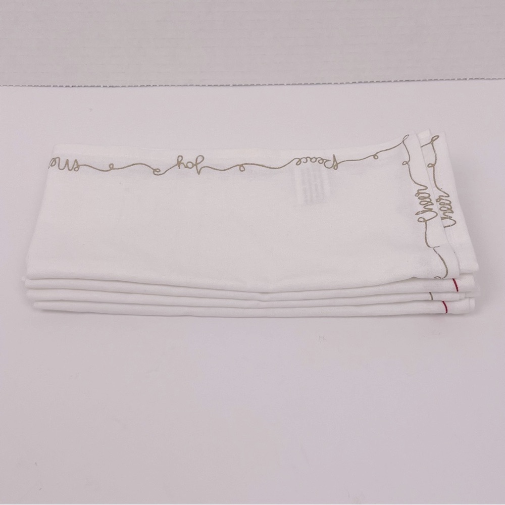 NWOT Ridgefield Home set of 4 white Christmas Peace Joy Merry Noel Cheer napkins - Picture 2 of 5